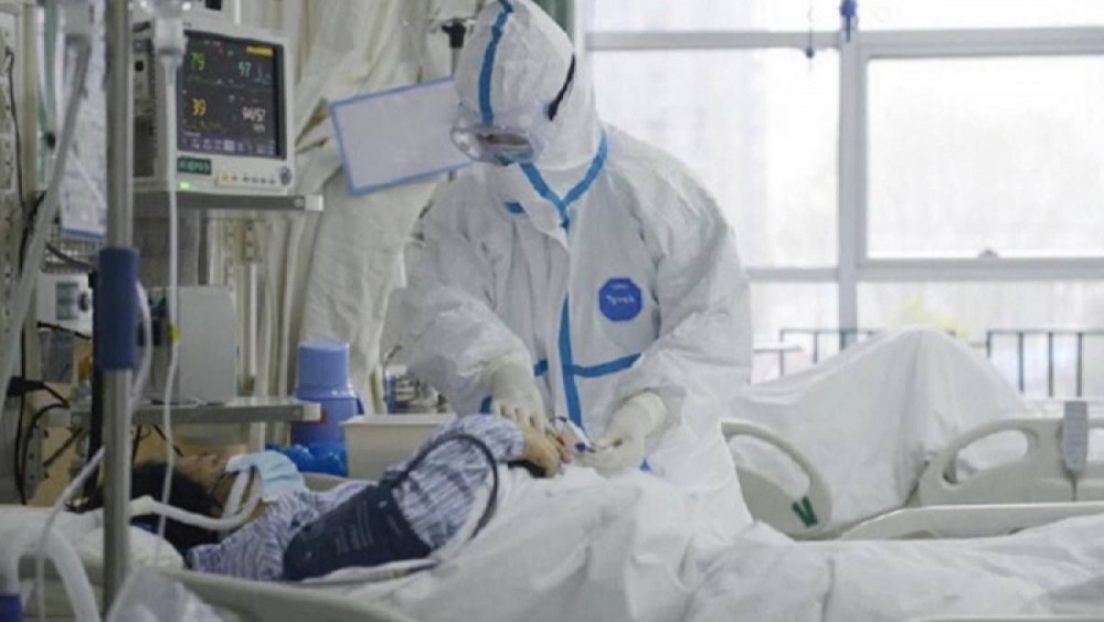 Medici: Costul tratării unui pacient în terapie intensivă ajunge la 300 de mii de lei